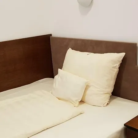 Waldschloesschen Hotel 3*